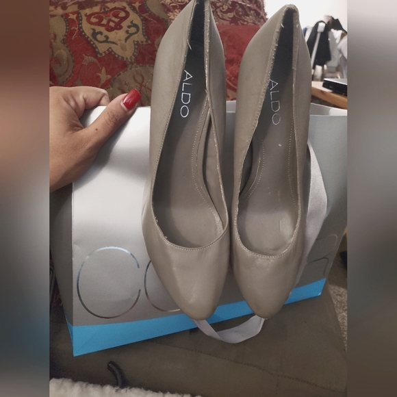 Grey Aldo All Leather business pump sz.9 - Picture 1 of 4